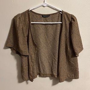 Shein, size medium, cheetah like pattern, tan.